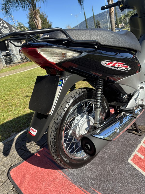 BIZ 125 ES - 2008 - FELIZ