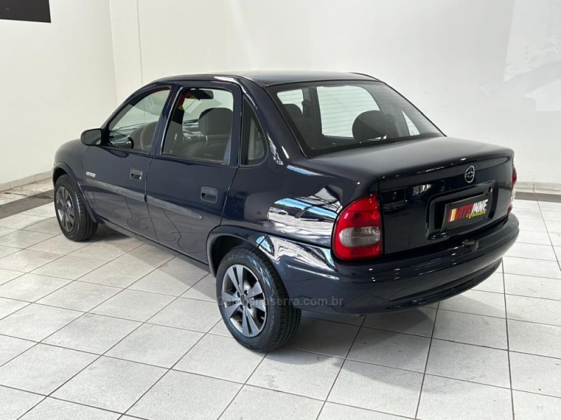 CORSA 1.6 MPFI GLS SEDAN 8V GASOLINA 4P MANUAL - 2005 - CAXIAS DO SUL