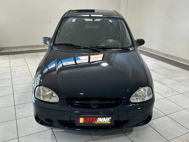 CORSA 1.6 MPFI GLS SEDAN 8V GASOLINA 4P MANUAL - 2005 - CAXIAS DO SUL