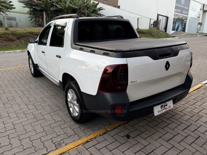 OROCH 1.6 16V EXPRESS FLEX 4P MANUAL - 2018 - FELIZ