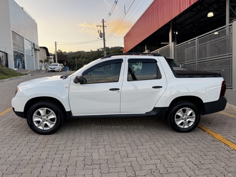 OROCH 1.6 16V EXPRESS FLEX 4P MANUAL