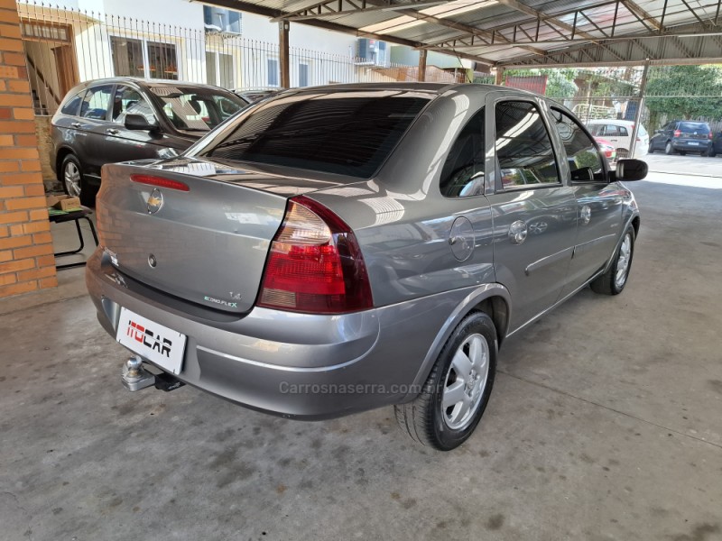 CORSA 1.4 MPFI PREMIUM SEDAN 8V FLEX 4P MANUAL - 2012 - GARIBALDI