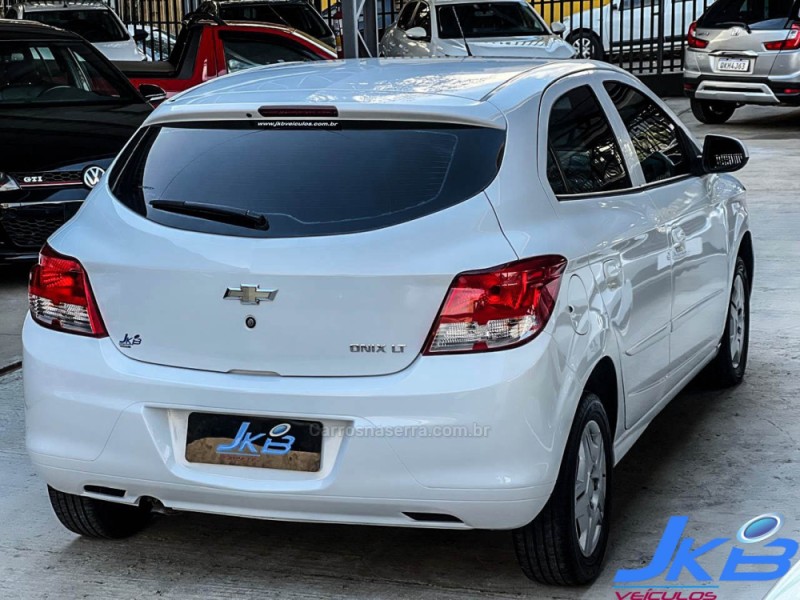 ONIX 1.0 LT 12V FLEX 4P MANUAL - 2015 - NOVO HAMBURGO