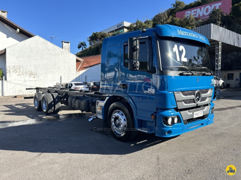 ATEGO 2426 6X2 - 2012 - GARIBALDI