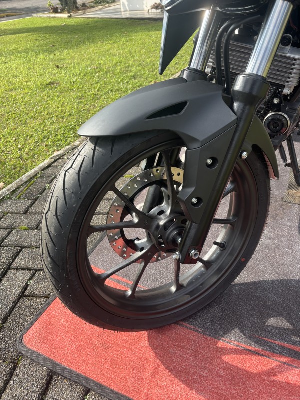 CB 300F TWISTER CBS - 2025 - FELIZ