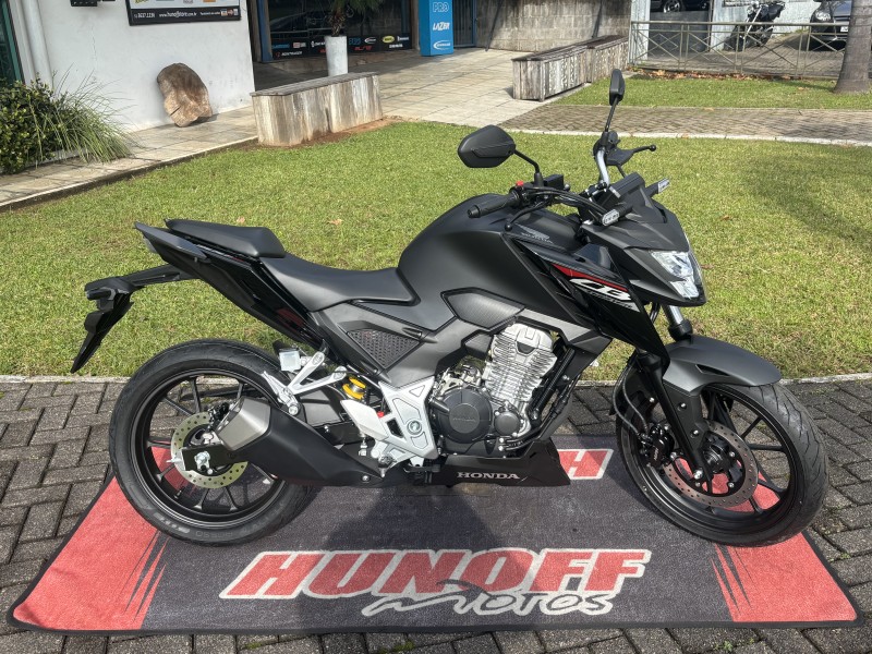 cb 300f twister cbs 2025 feliz