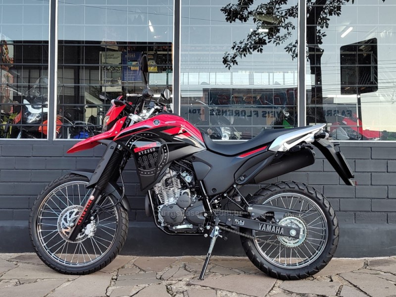 XTZ 250 LANDER
