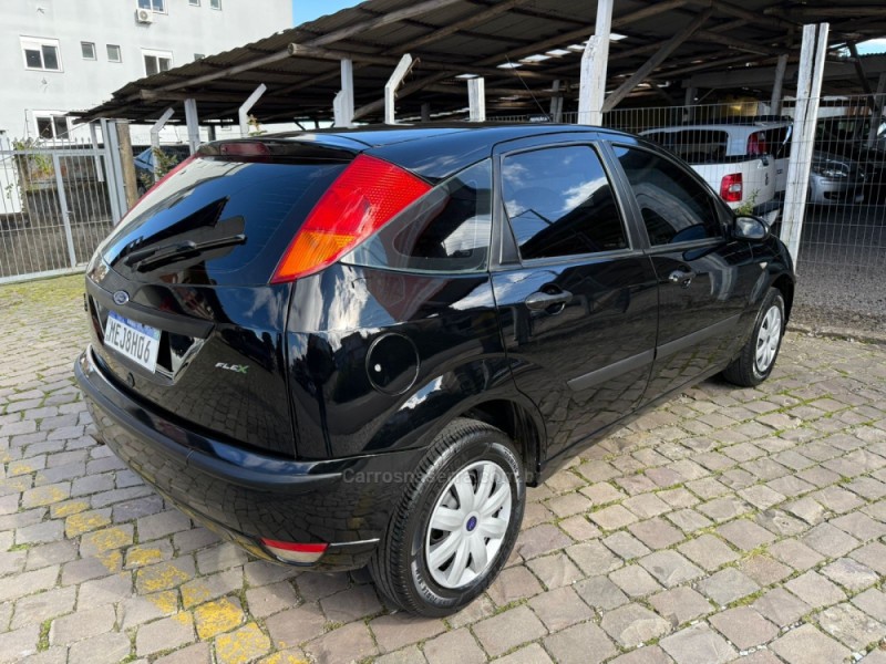 FOCUS 1.6 GL 8V FLEX 4P MANUAL - 2008 - FARROUPILHA