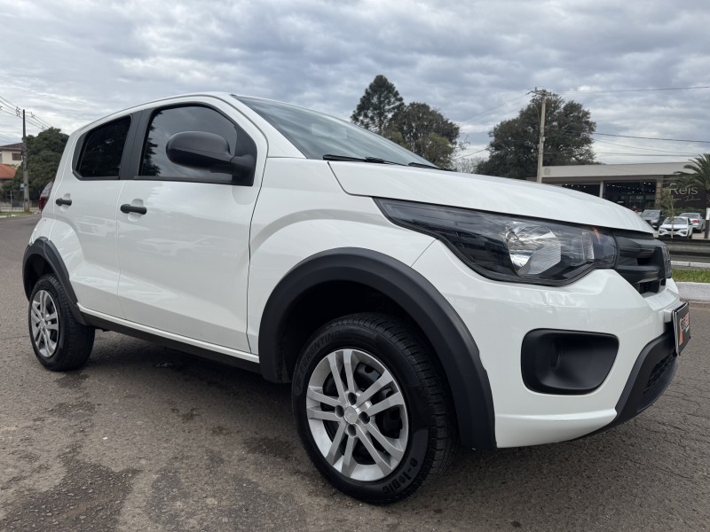 MOBI 1.0 8V EVO FLEX LIKE. MANUAL - 2023 - DOIS IRMãOS