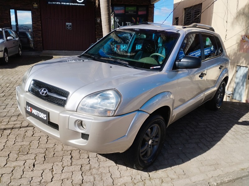 tucson 2.0 mpfi gl 16v 142cv 2wd gasolina 4p automatico 2006 caxias do sul
