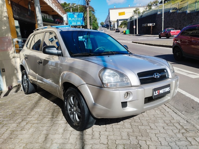 TUCSON 2.0 MPFI GL 16V 142CV 2WD GASOLINA 4P AUTOMÁTICO - 2006 - CAXIAS DO SUL
