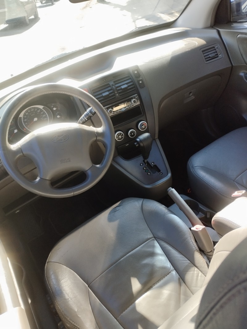 TUCSON 2.0 MPFI GL 16V 142CV 2WD GASOLINA 4P AUTOMÁTICO - 2006 - CAXIAS DO SUL