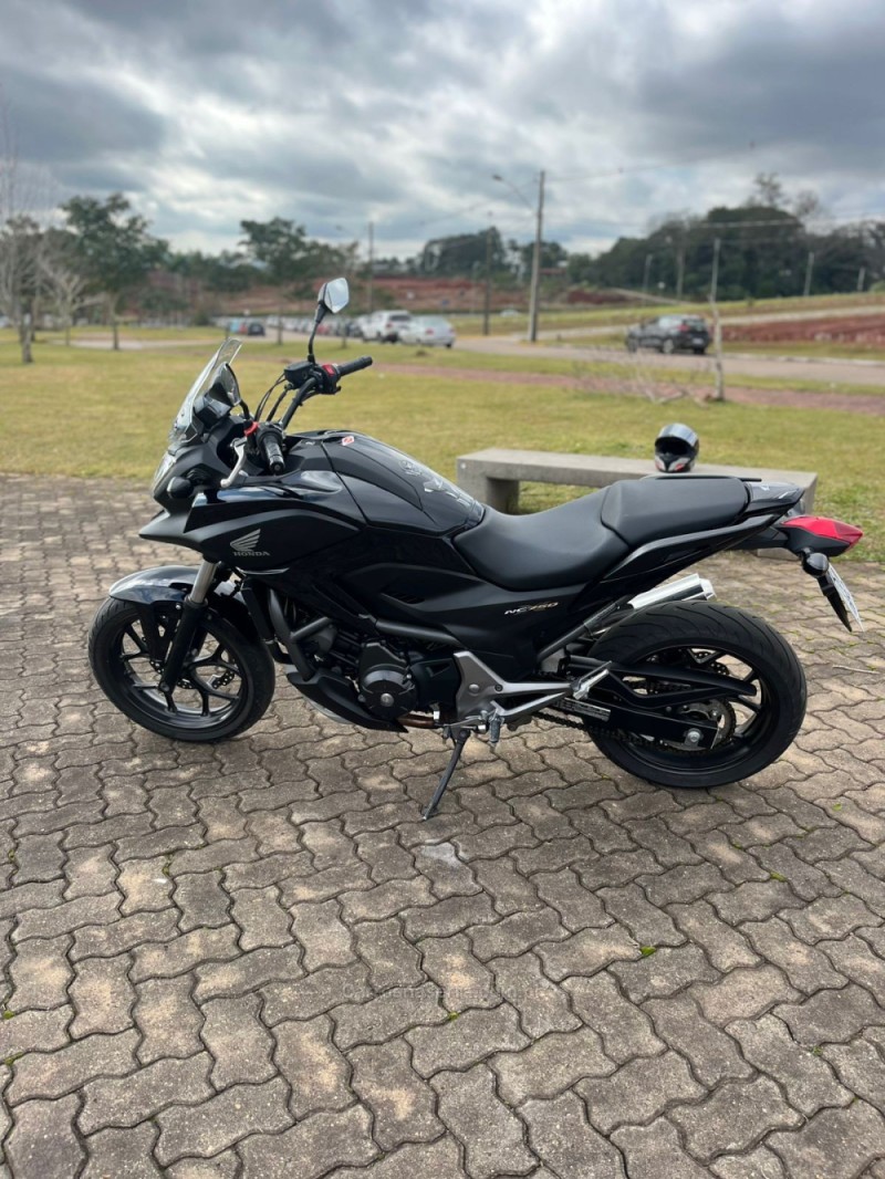 NC 750X  - 2016 - LAJEADO