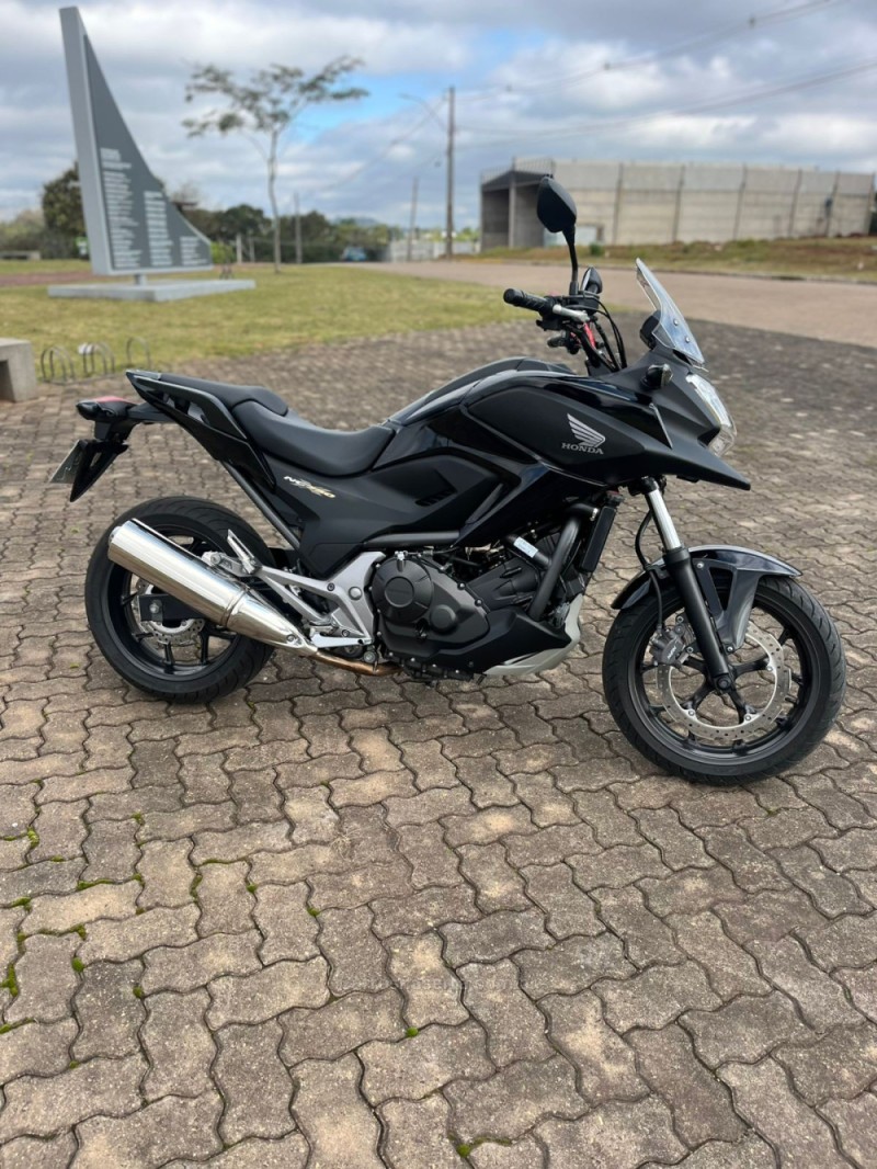 NC 750X  - 2016 - LAJEADO
