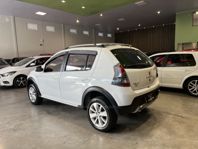 SANDERO 1.6 STEPWAY 8V FLEX 4P MANUAL - 2014 - CAXIAS DO SUL