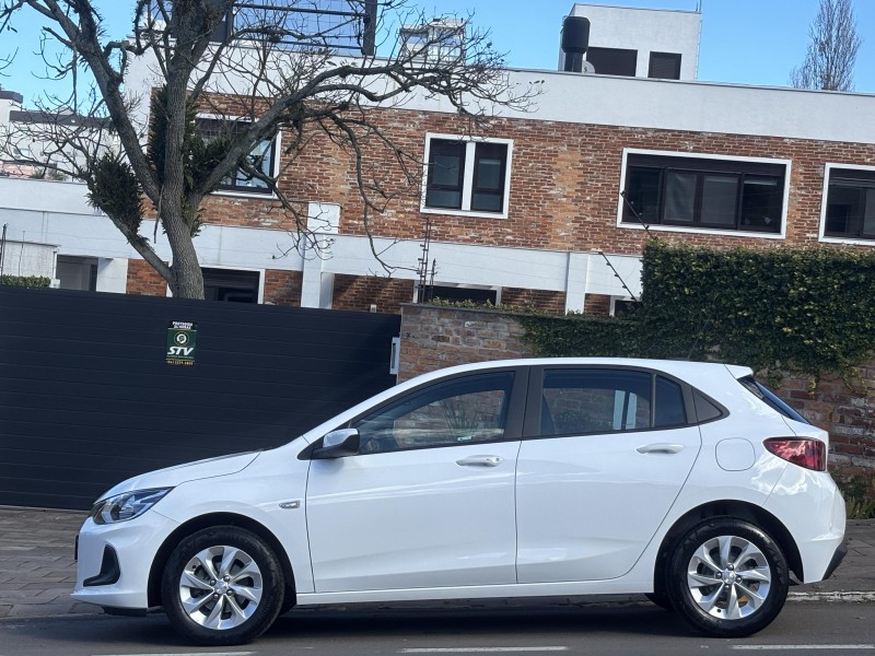 ONIX 1.0 LTZ 12V TURBO FLEX 4P AUTOMÁTICO - 2022 - FARROUPILHA