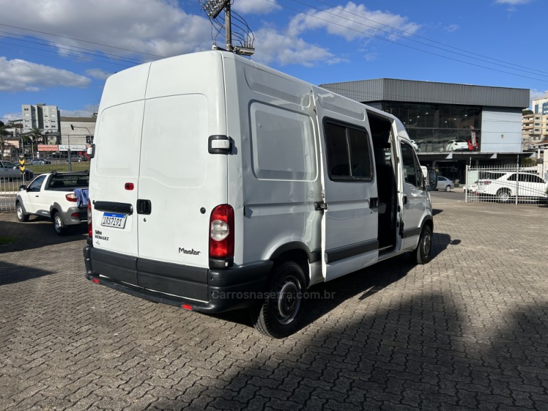 MASTER 2.5 DCI FURGÃO L3H2 16V DIESEL 3P MANUAL - 2011 - FARROUPILHA