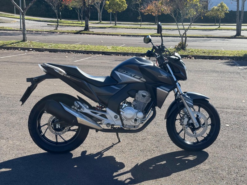 CB 250F TWISTER ABS - 2022 - BENTO GONçALVES