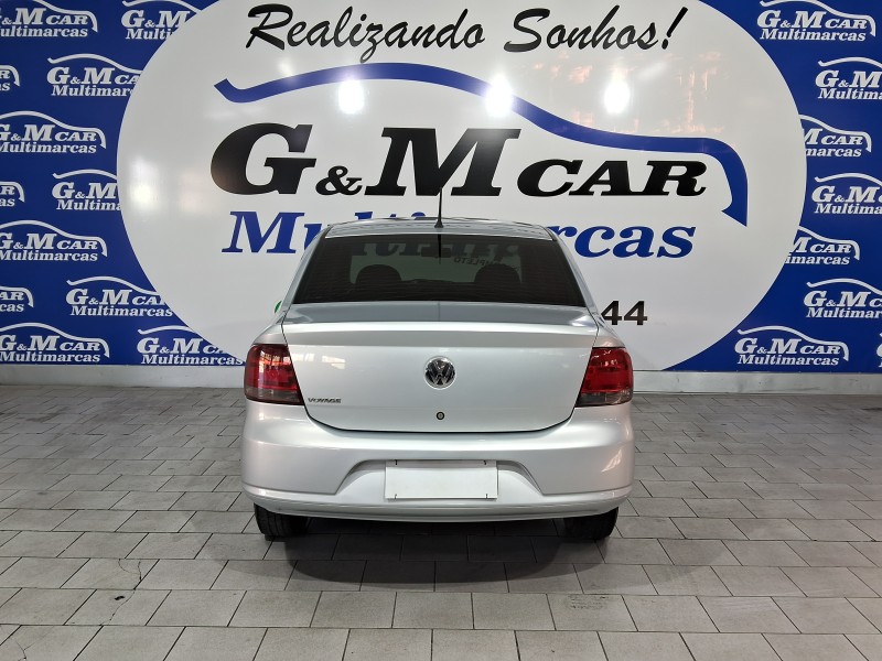 VOYAGE 1.0 MI 8V FLEX 4P MANUAL - 2011 - SãO SEBASTIãO DO CAí