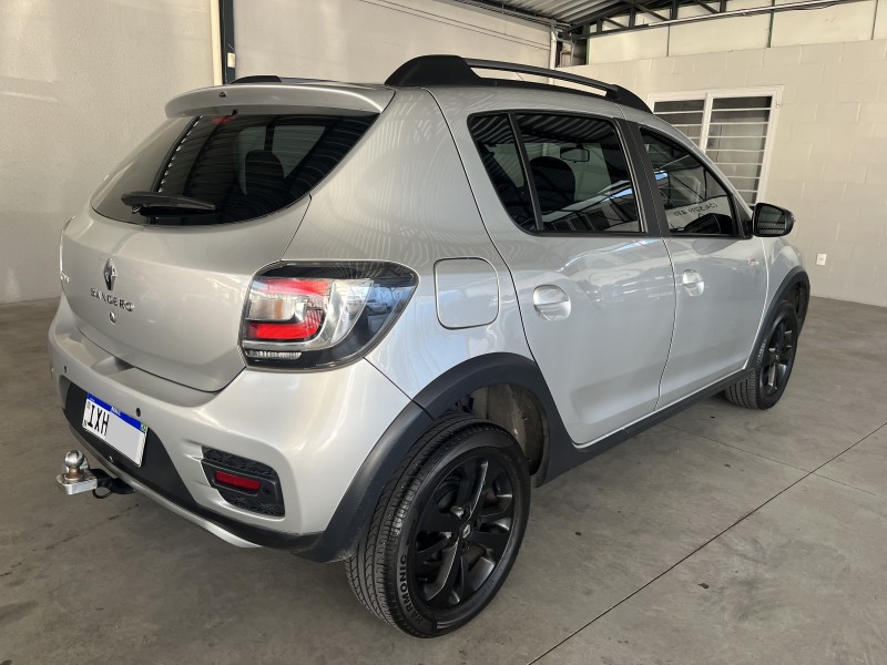SANDERO 1.6 STEPWAY RIP CURL 8V FLEX 4P MANUAL - 2016 - CAXIAS DO SUL