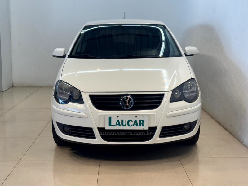 POLO 1.6 MI SPORTLINE 8V FLEX 4P MANUAL - 2011 - CASCA