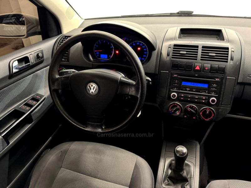 POLO 1.6 MI SPORTLINE 8V FLEX 4P MANUAL - 2011 - CASCA