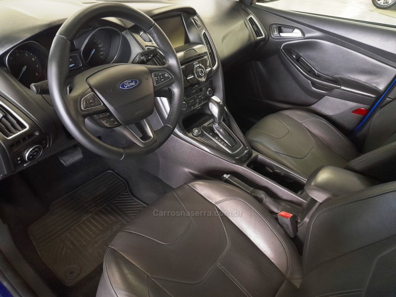 FOCUS 2.0 TITANIUM FASTBACK 16V FLEX 4P AUTOMÁTICO - 2016 - CAXIAS DO SUL