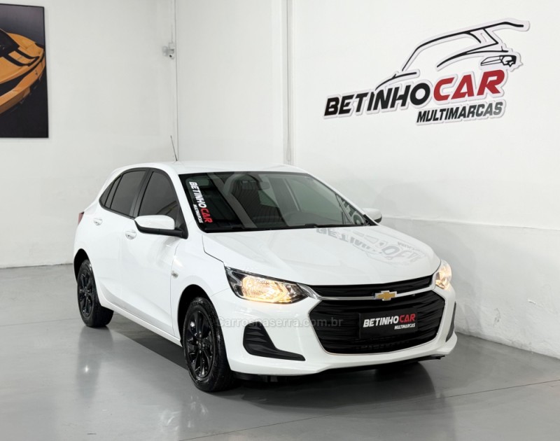 ONIX 1.0 LT 12V TURBO FLEX 4P MANUAL - 2023 - ESTâNCIA VELHA