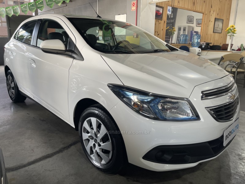 ONIX 1.4 MPFI LT 8V FLEX 4P MANUAL - 2015 - BENTO GONçALVES