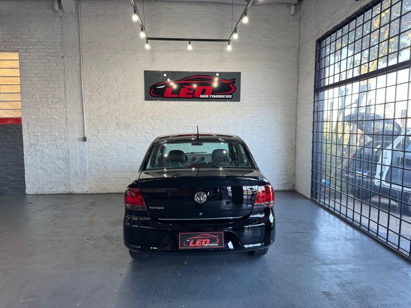 VOYAGE 1.6 MI COMFORTLINE 8V FLEX 4P MANUAL - 2011 - CAXIAS DO SUL