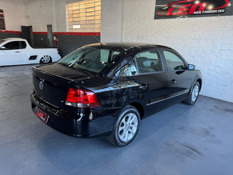 VOYAGE 1.6 MI COMFORTLINE 8V FLEX 4P MANUAL - 2011 - CAXIAS DO SUL