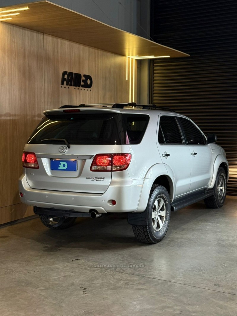 HILUX SW4 3.0 SRV 4X4 CD 16V TURBO INTERCOOLER DIESEL 4P AUTOMÁTICO - 2007 - LAJEADO