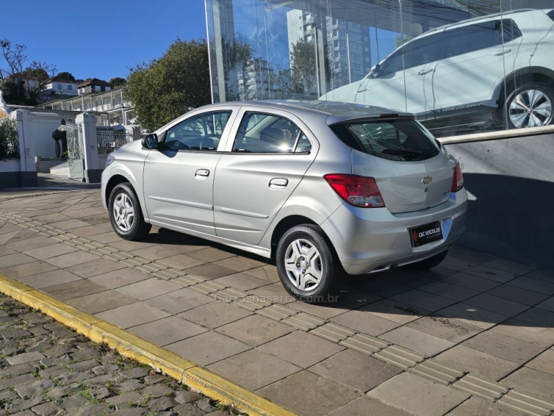 ONIX 1.0 MPFI LT 8V FLEX 4P MANUAL - 2015 - BENTO GONçALVES