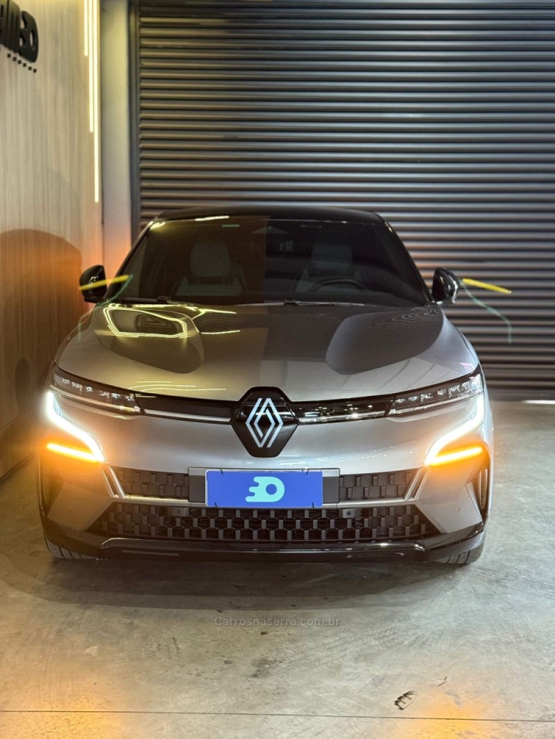 MÉGANE E-TECH ELÉTRICO 4P AUTOMÁTICO - 2024 - LAJEADO