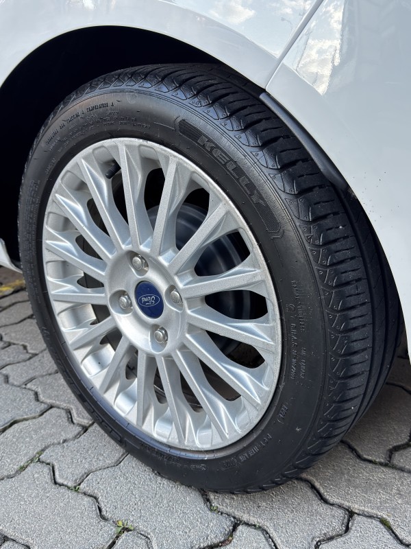 FIESTA 1.6 TITANIUM PLUS HATCH 16V FLEX 4P AUTOMÁTICO - 2017 - CAXIAS DO SUL