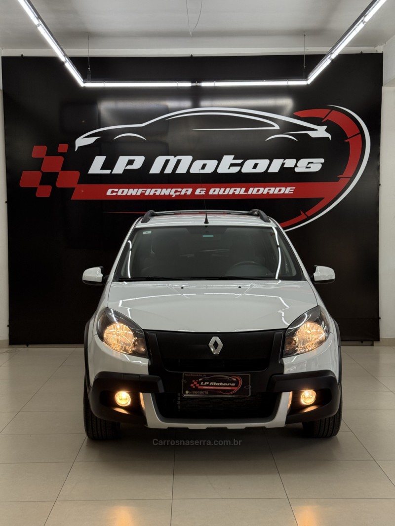 SANDERO 1.6 STEPWAY 16V FLEX 4P MANUAL - 2014 - FARROUPILHA