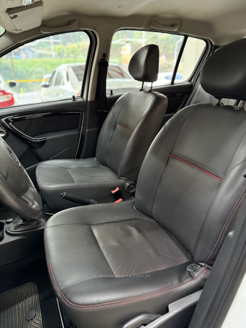 SANDERO 1.6 STEPWAY 16V FLEX 4P MANUAL - 2014 - FARROUPILHA