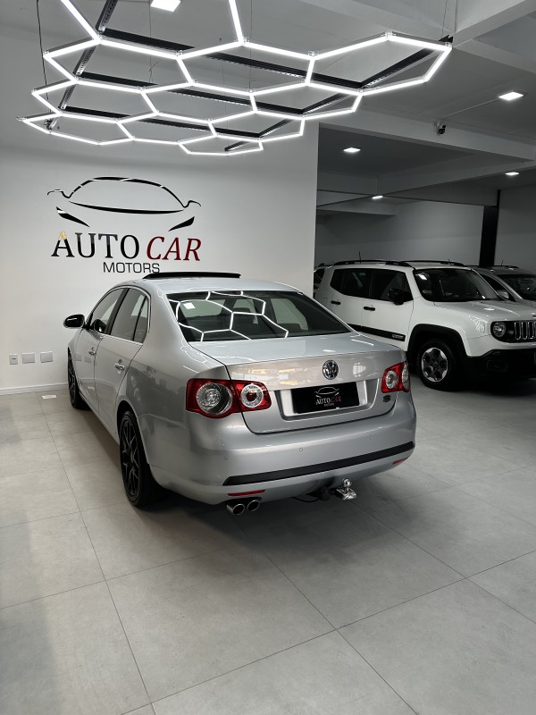 JETTA 2.5 I 20V 150CV GASOLINA 4P TIPTRONIC - 2009 - CAXIAS DO SUL