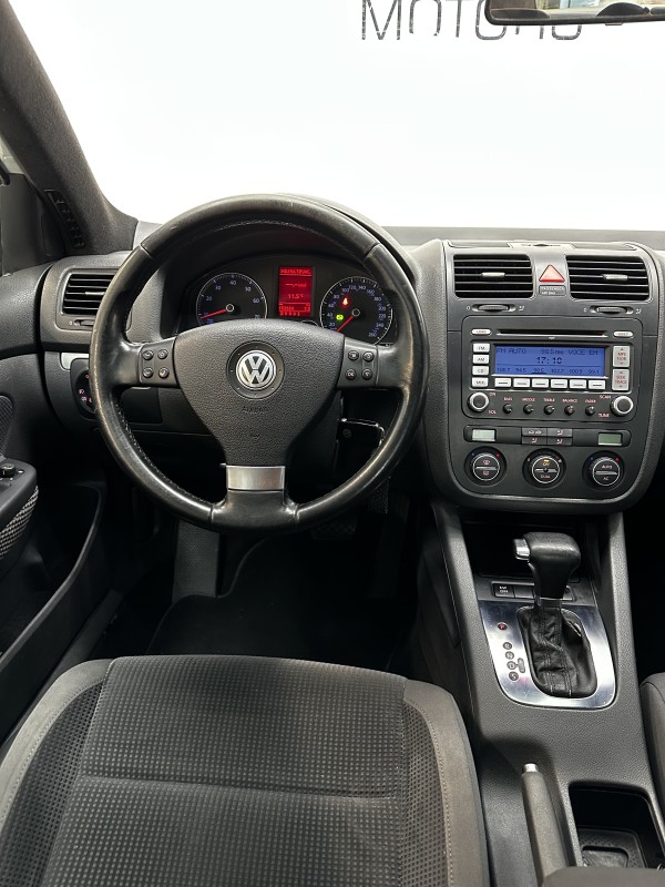JETTA 2.5 I 20V 150CV GASOLINA 4P TIPTRONIC - 2009 - CAXIAS DO SUL