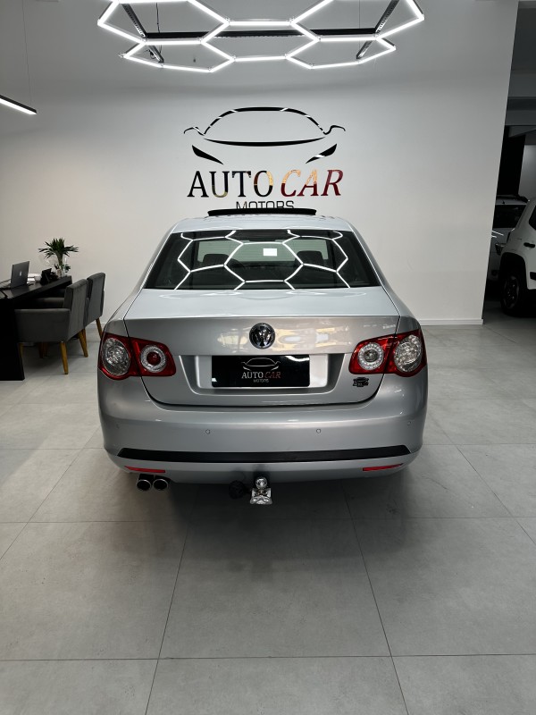 JETTA 2.5 I 20V 150CV GASOLINA 4P TIPTRONIC - 2009 - CAXIAS DO SUL