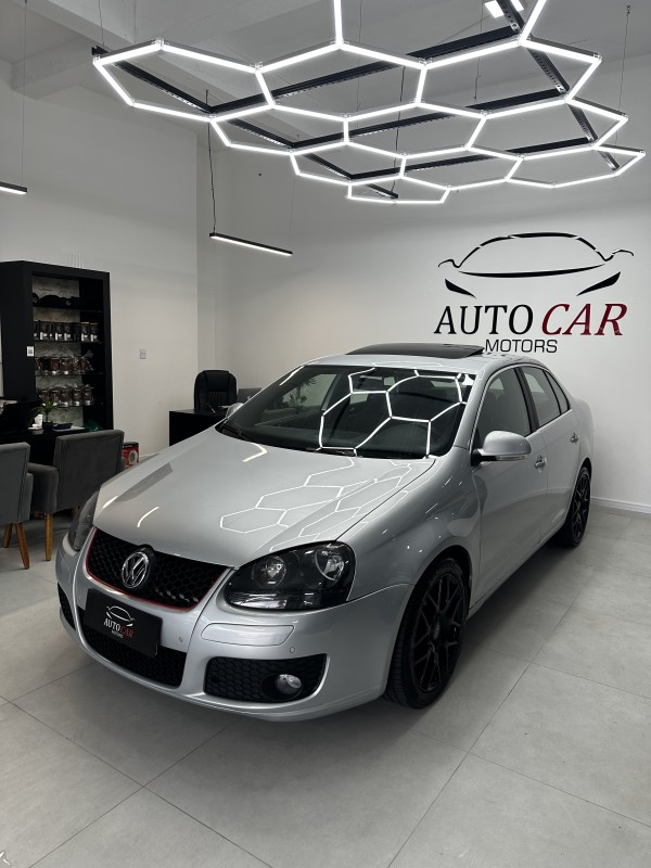 JETTA 2.5 I 20V 150CV GASOLINA 4P TIPTRONIC - 2009 - CAXIAS DO SUL