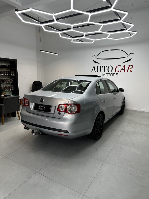 JETTA 2.5 I 20V 150CV GASOLINA 4P TIPTRONIC - 2009 - CAXIAS DO SUL