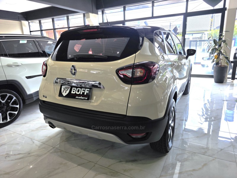 CAPTUR 1.6 16V SCE FLEX ZEN MANUAL - 2018 - CAXIAS DO SUL