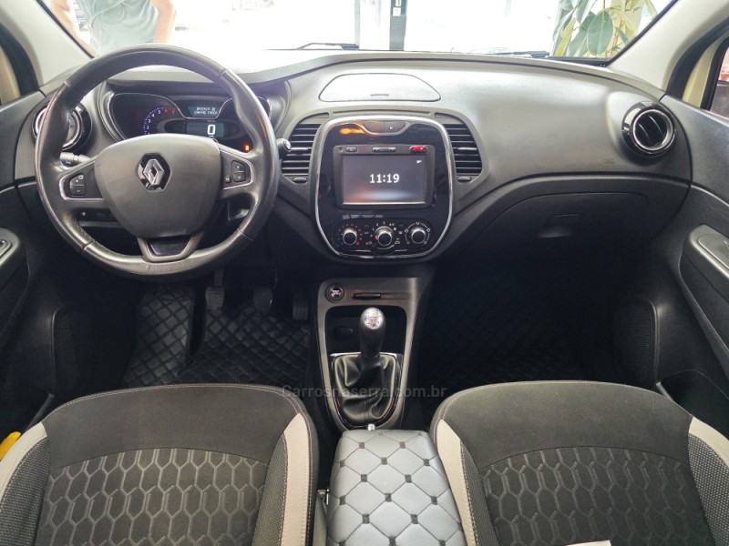 CAPTUR 1.6 16V SCE FLEX ZEN MANUAL - 2018 - CAXIAS DO SUL