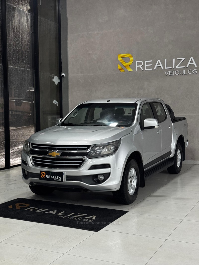 S10 2.8 LT 4X4 CD 16V TURBO DIESEL 4P MANUAL - 2017 - SANTA CRUZ DO SUL