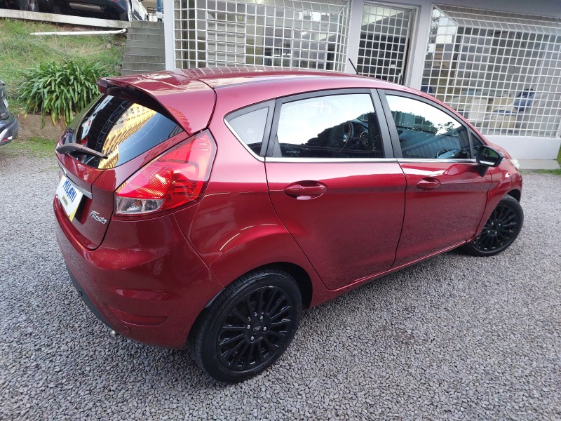 FIESTA 1.6 TITANIUM HATCH 16V FLEX 4P AUTOMÁTICO - 2015 - BENTO GONçALVES