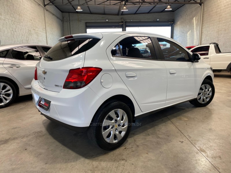 ONIX 1.4 MPFI LT 8V FLEX 4P MANUAL - 2013 - VACARIA