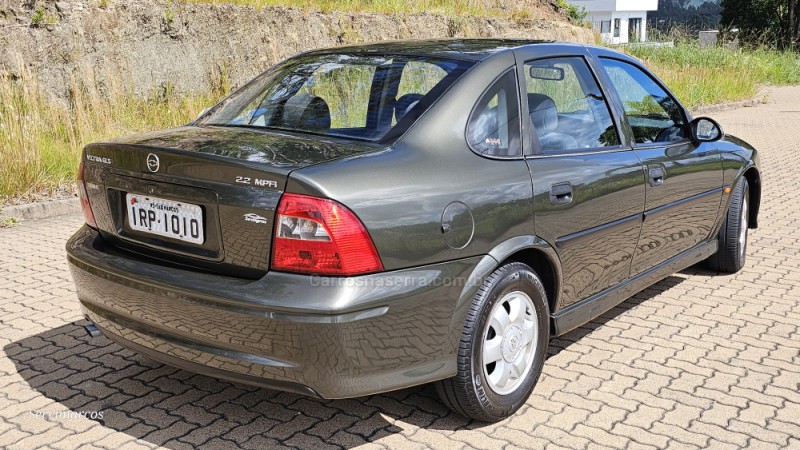 VECTRA 2.2 MPFI GLS 8V GASOLINA 4P MANUAL - 2000 - SãO MARCOS