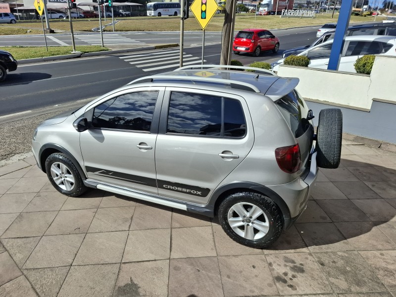 CROSSFOX 1.6 MI FLEX 8V 4P MANUAL - 2011 - FARROUPILHA