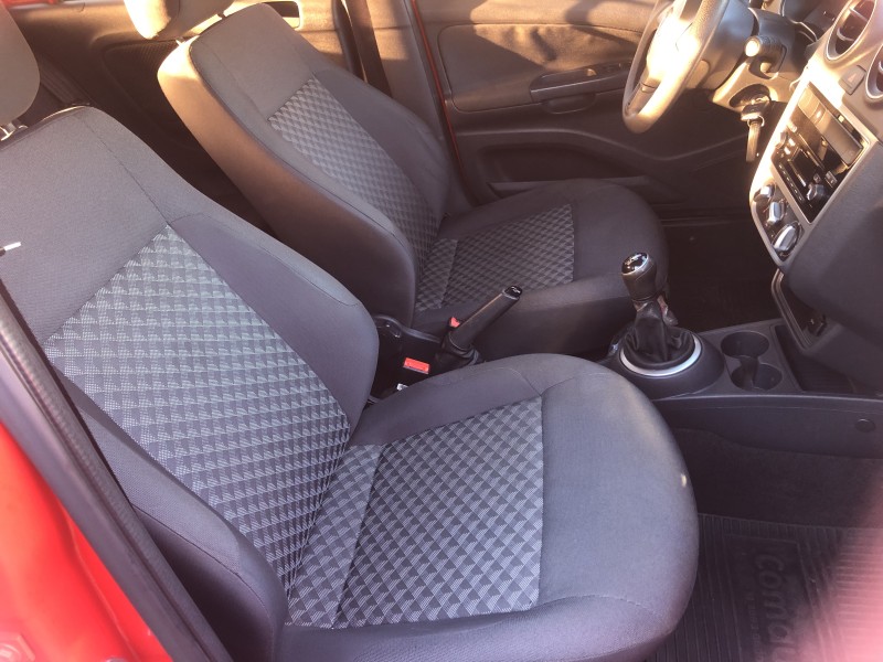 GOL 1.0 MI COMFORTLINE 8V FLEX 4P MANUAL - 2015 - VALE REAL